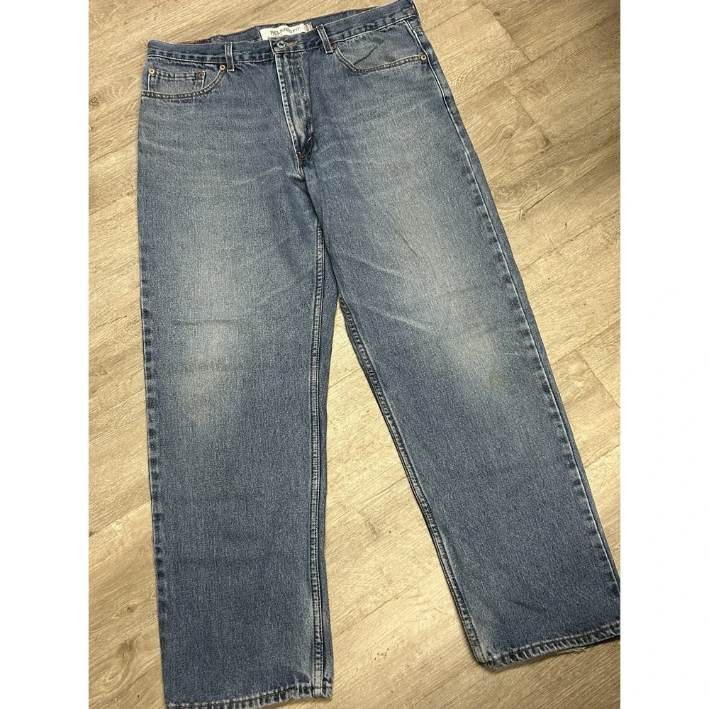 Levis 550 Relaxed‎ Fit Jeans Men's 38 x 31 Actual Faded Light Wash